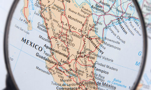 在墨西哥建立外资联营加工厂的 8 个地区