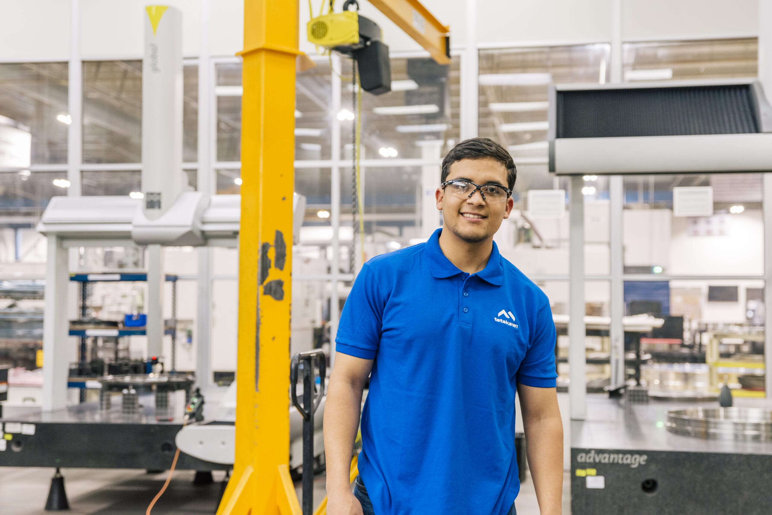 A Tetakawi employee stands in a precision manufacturing facility at the Mazatlán Manufacturing Campus | Tetakawi