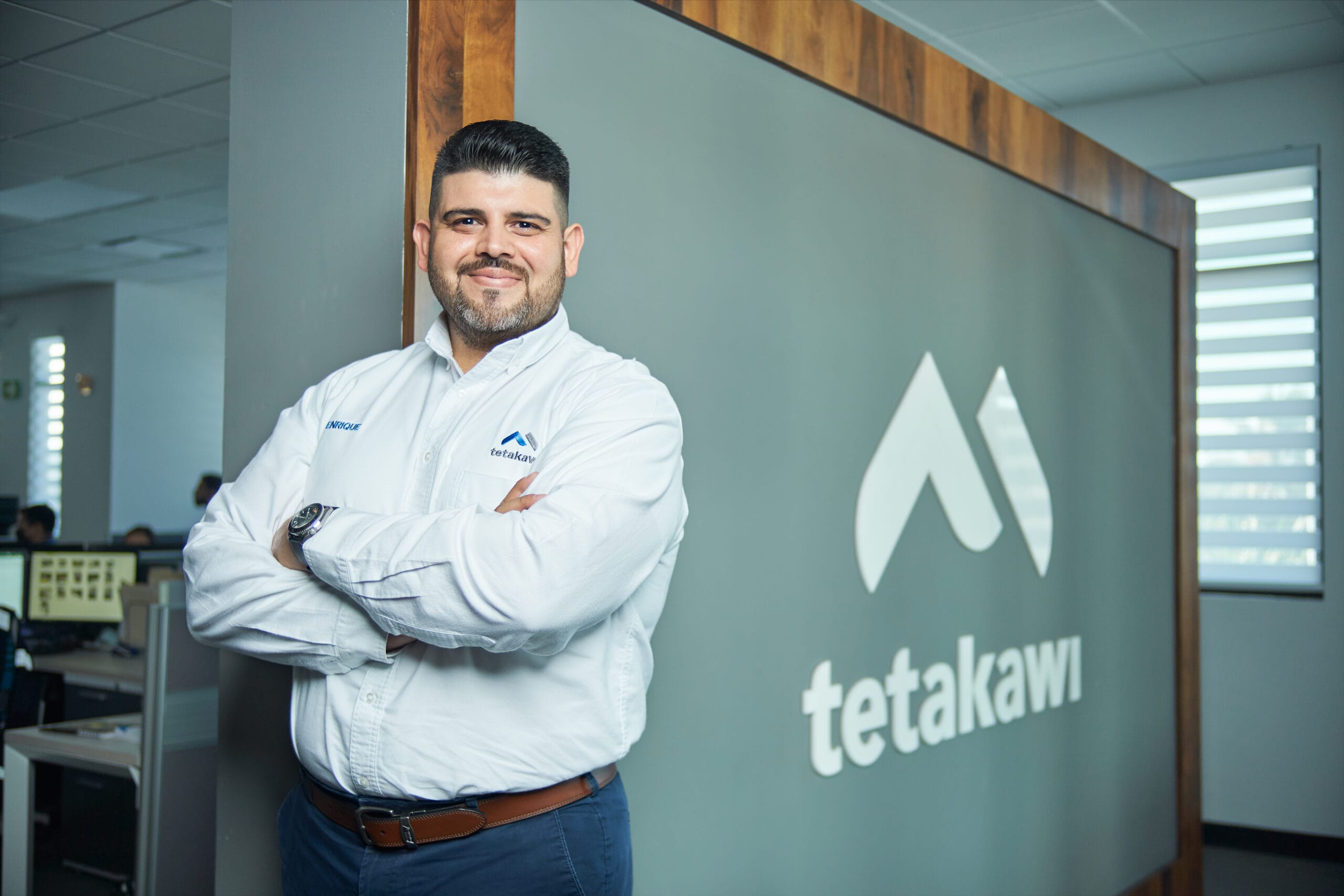 Employee of Tetakawi shelter company in Mexico