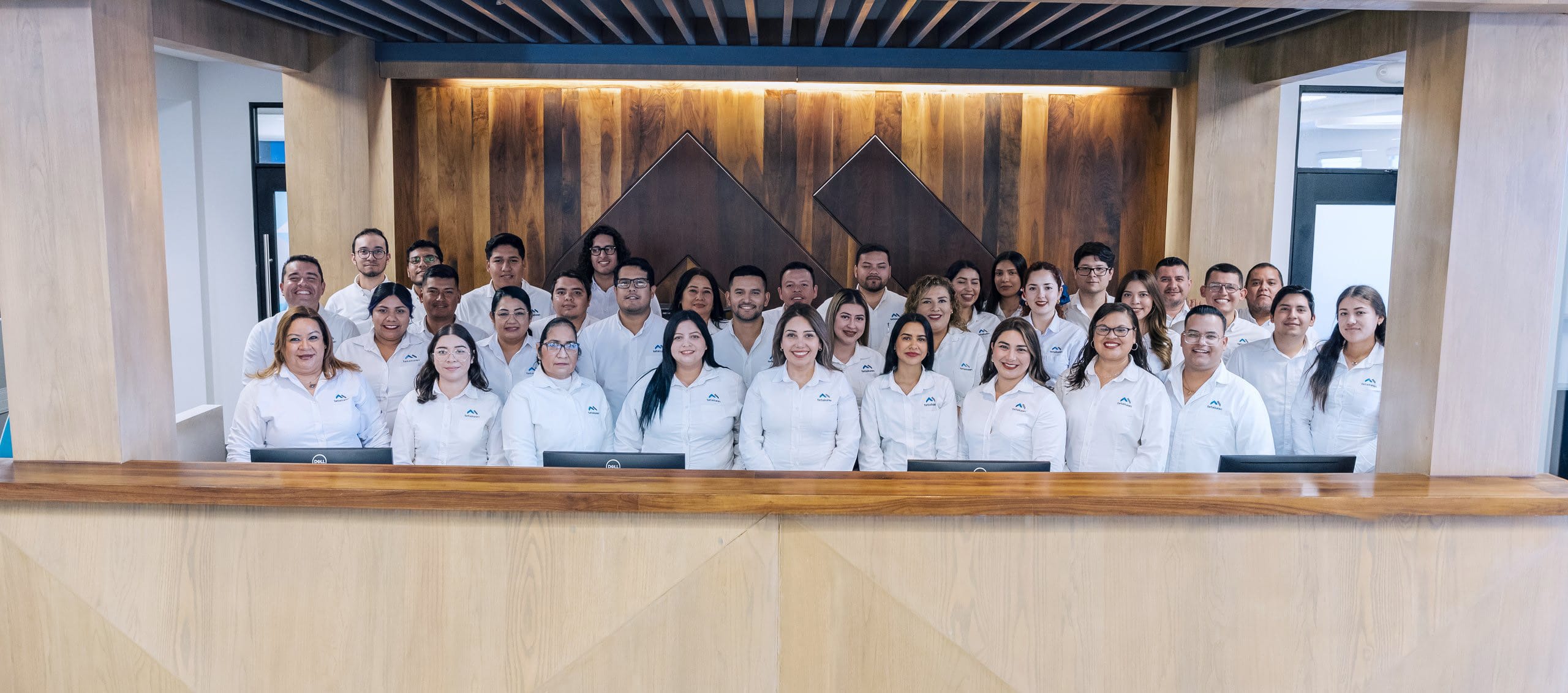 Tetakawi recruiting and workforce team at a manufacturing campus reception in Mexico, supporting a faster path to a full first shift | Tetakawi